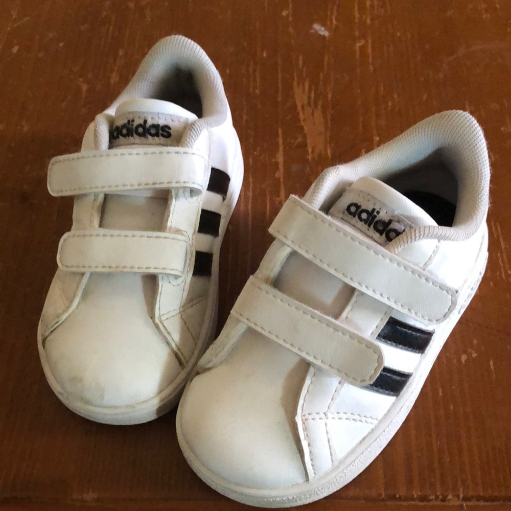 Size 6 kids Adidas